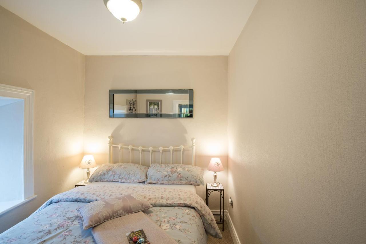 Charming 2-Bed Apartment In Donegal Town Centre Εξωτερικό φωτογραφία