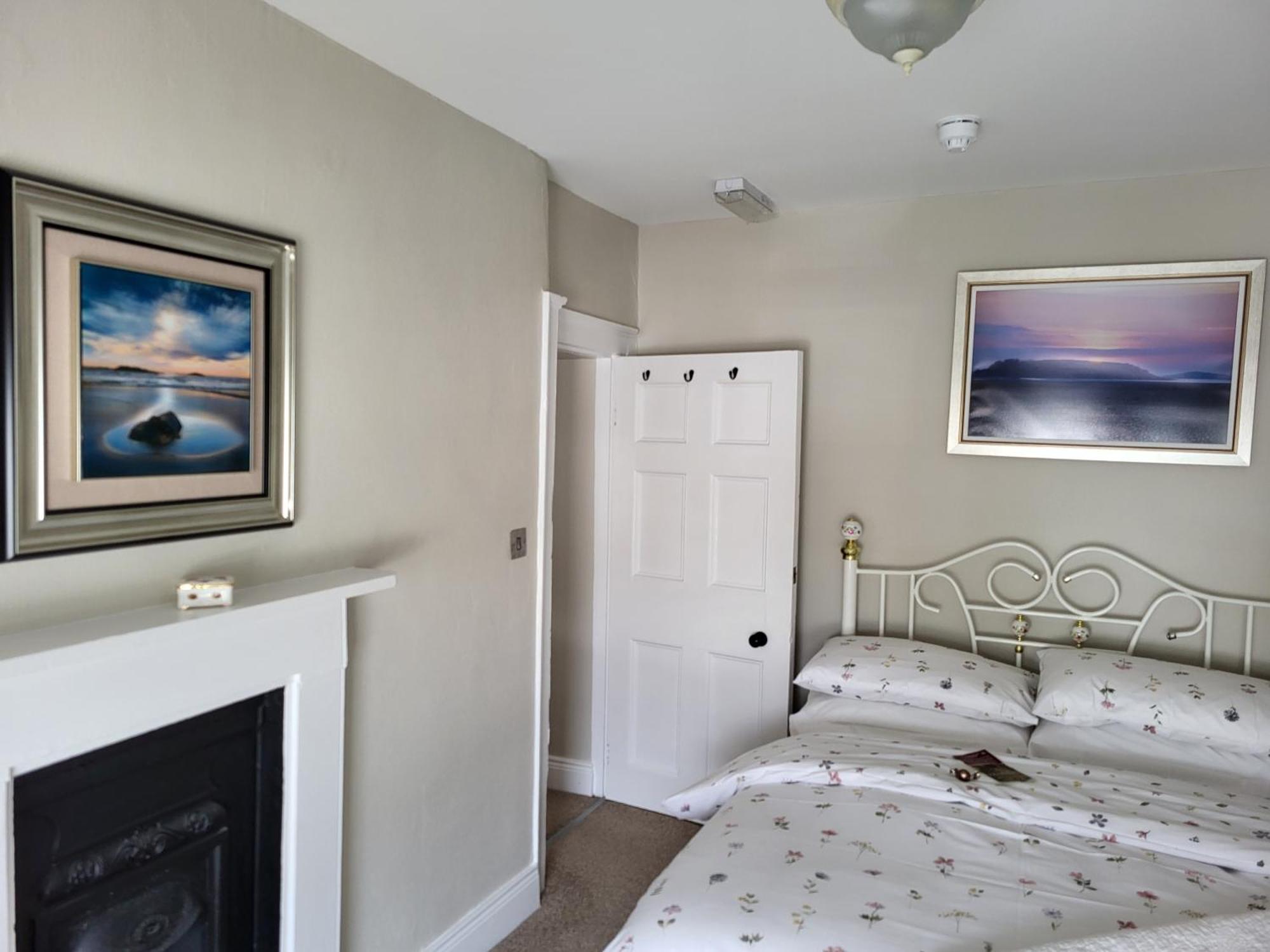 Charming 2-Bed Apartment In Donegal Town Centre Εξωτερικό φωτογραφία