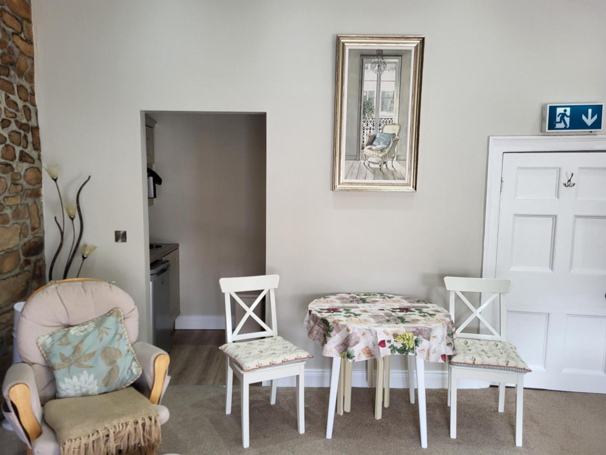 Charming 2-Bed Apartment In Donegal Town Centre Εξωτερικό φωτογραφία